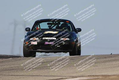 media/Oct-26-2025-CalClub SCCA (Sun) [[8ce1e69566]]/Group 5/Grapevine/